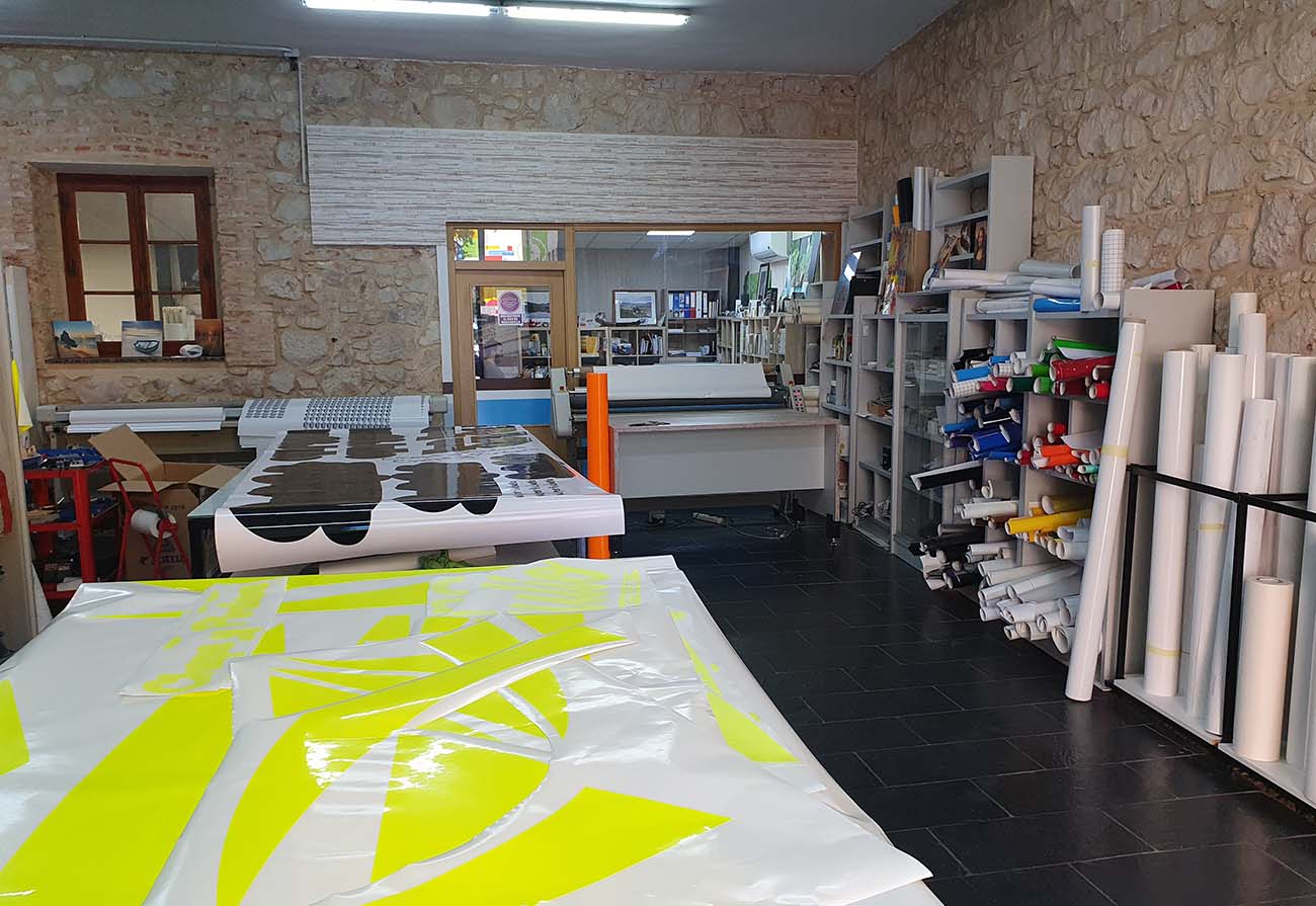 Alzado Rótulos Zamora ofrece Rotulación de vehículos y Lunas tintadas. Publicidad en coches y furgonetas.