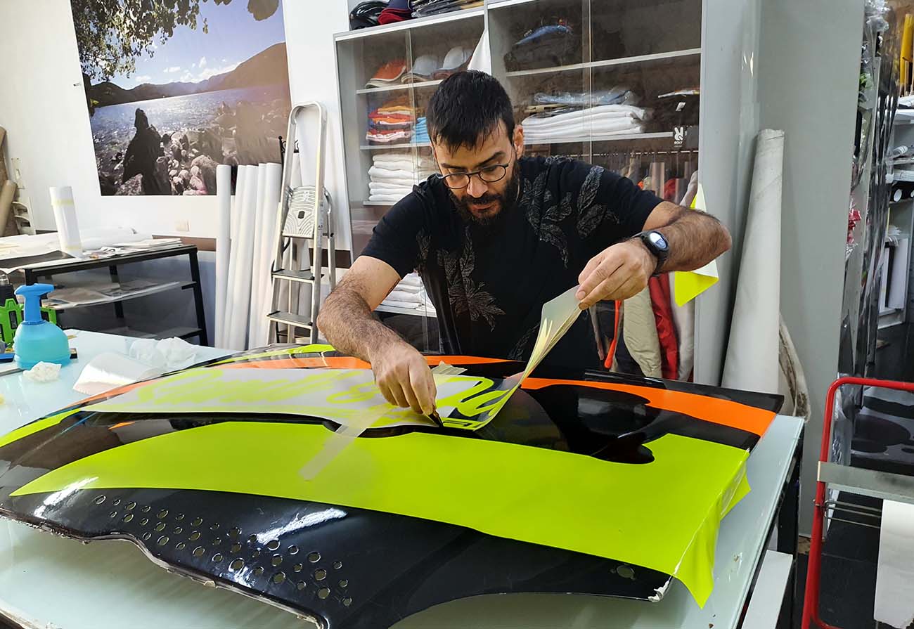 Alzado Rótulos Zamora ofrece Rotulación de vehículos y Lunas tintadas. Publicidad en coches y furgonetas.